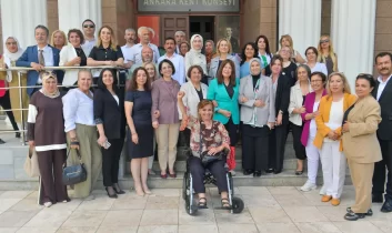 AKK toplumsal şiddete yönelik düzenlenen panele ev sahipliği yaptı