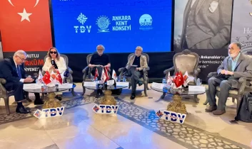 AKK’de “Din-Devlet İlişkisi” konulu panel düzenlendi