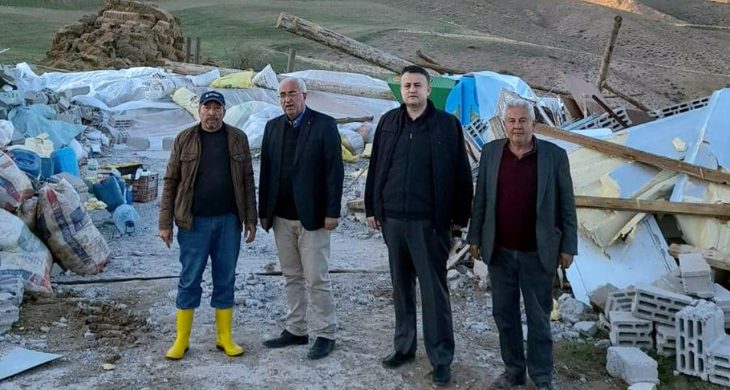 AK Parti İlçe Başkanı Halil Etili: Zarar gören vatandaşları ziyaret ettik