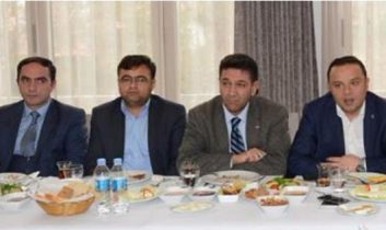 AK Parti Medya Mensupları ile buluştu