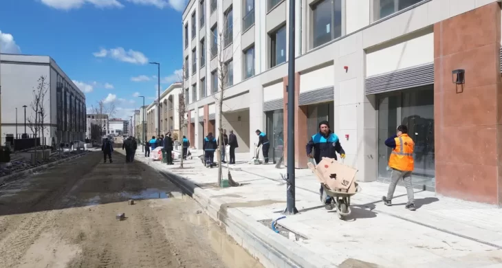 Akpınar Çarşısı’nda temizlik çalışmaları başladı