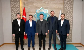 Aksaray Belediye Başkanı Dr. Evren Dinçer, TÜGVA yöneticilerini ağırladı