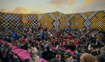 Aksaray Belediyesi Gazze’de ramazan boyunca her gün 1.000 kişilik iftar sofrası kuruyor