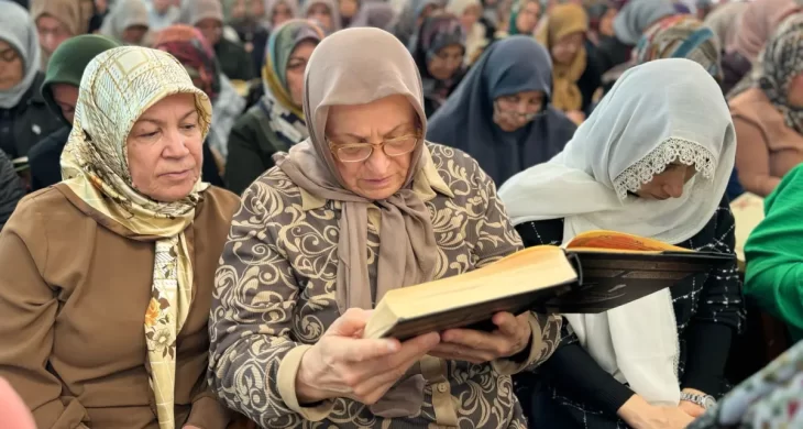 Aksaray’da Ramazan ayında kadınlara özel manevi birliktelik: 2 bin kadın mukabelelere katıldı!