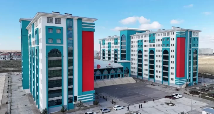 Aksaray’da Türkiye’nin en büyük Milli Eğitim Akademisi açıldı