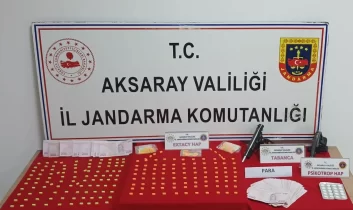 Aksaray’da uyuşturucu operasyonu: 2 kişi tutuklandı, çok sayıda hap ele geçirildi