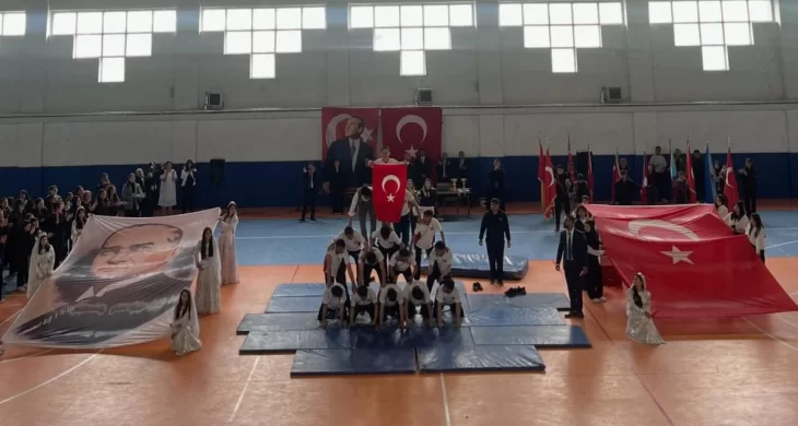Akyaka’da 19 Mayıs Atatürk’ü Anma Spor Bayramı coşkulu bir programla kutlandı