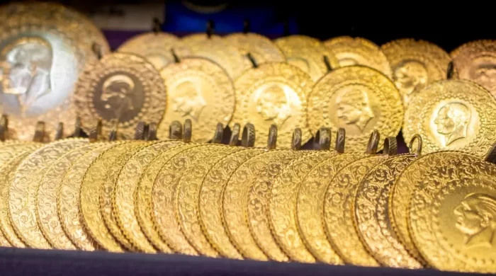 Altın haftaya düşüşle başladı: Gram 7 bin 271 lira