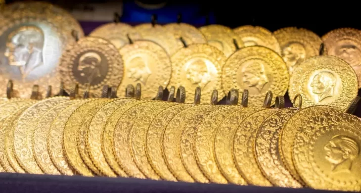 Altın haftaya düşüşle başladı: Gram 7 bin 271 lira
