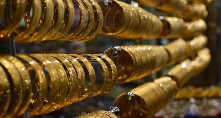 Altın fiyatları haftaya sakin başladı