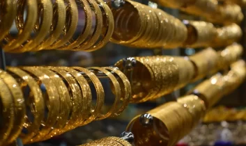 Altın bayramın 3. gününde geriledi