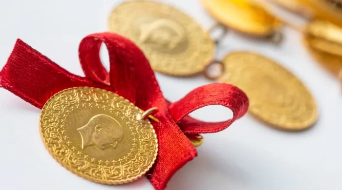 Altın yatay seyirde: Gram 6 bin 914 TL