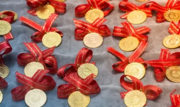 Altında tarihi rekor: Gram 8 bin TL’yi aştı