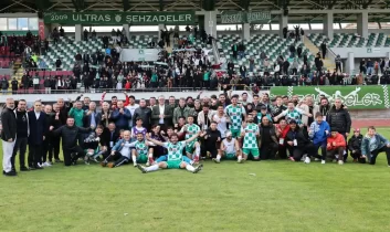 Amasyaspor ligde kalmayı garantiledi: Kritik maçta 3 puan