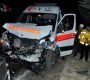 Ambulans ile Otomobil Çarpıştı: 4 Yaralı
