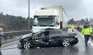 Anadolu Otoyolu’nda zincirleme kaza: İstanbul yolu kapandı