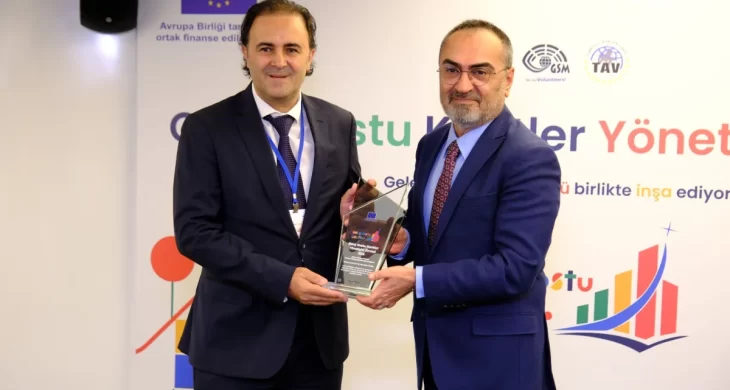 Ankara En İyi Gençlik Katılım ve Gençlik Yönetişim ödülünü aldı