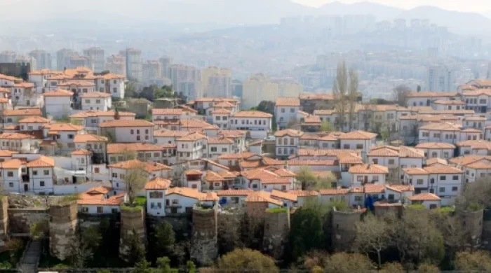 Ankara Kalesi’ne Büyükşehir dokunuşu: Daha aydınlık, güvenli ve erişilebilir