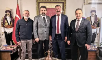 Ankara Kent Konseyi’nden Ankara Demirciler Esnaf ve Sanatkârlar Odası Başkanı Hayrettin Yıldırım’a tebrik ziyareti