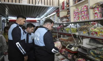 Ankara Zabıtası sağlıklı ve güvenilir gıda için sahada