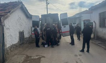 Ankara’da boya zehirlenmesi: 4 işçi ve 4 çocuk yoğun bakımda