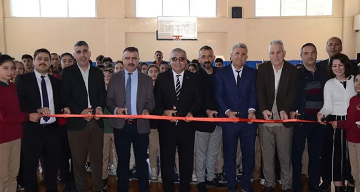 Antalya Serik’te Ebru-hat ve naht sanatı sergisi