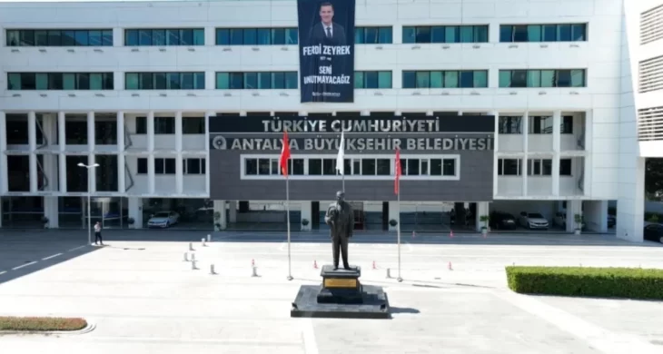 Antalya’da belediyeye bağlı şirkete operasyon