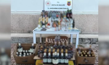 Antalya’da kaçakçılık operasyonu: 1 tonu aşan kaçak alkol ele geçirildi