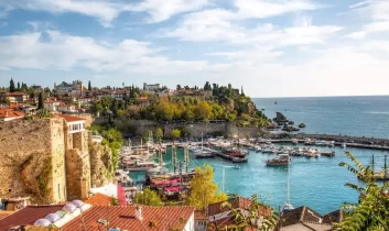 Antalya’da yabancı turist sayısı 1,25 milyonu geçti