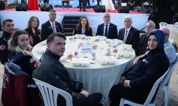 Antalya’daki iftar programında gıda krizi iddiası: Vatandaşlar rahatsızlandı