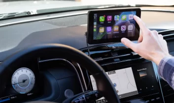 Araç içi ekran cezaları askıya alındı