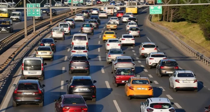 Araç sayısında rekor artış: Trafikteki araç sayısı 34 milyonu aştı