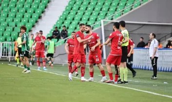Arca Çorum FK, Sakarya deplasmanında farklı kazandı