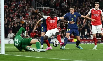 Arsenal 20 yıl sonra Şampiyonlar Ligi finaline yükseldi
