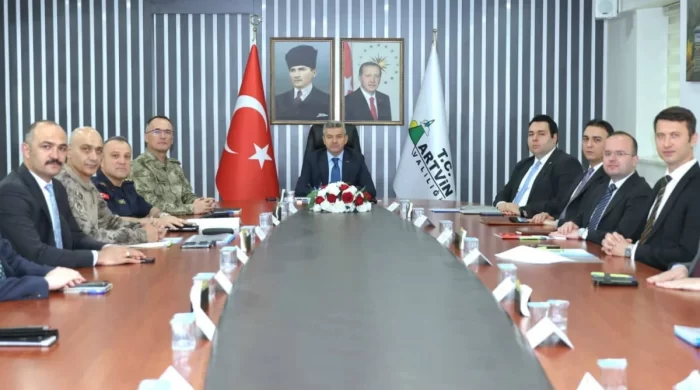 Artvin Valisi Ergün başkanlığında İl Güvenlik ve Asayiş Koordinasyon Kurulu Toplantısı düzenlendi