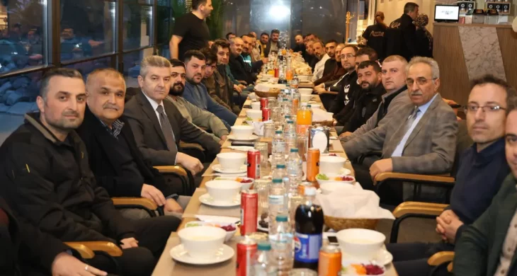 Artvin Valisi Ergün, İl Özel İdaresi personeliyle iftarda buluştu