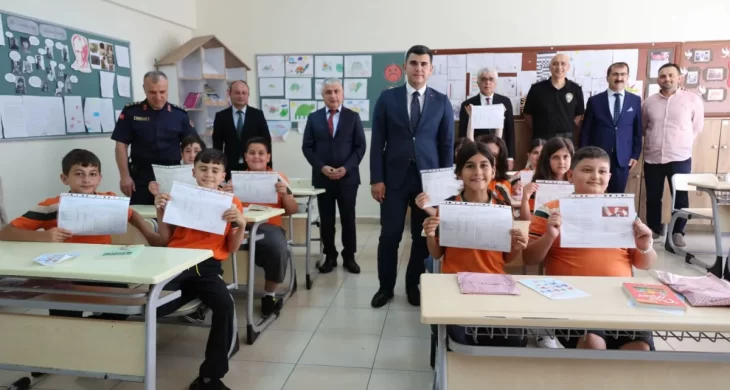 Artvin’de 22 bin 592 öğrenci karne heyecanı yaşadı