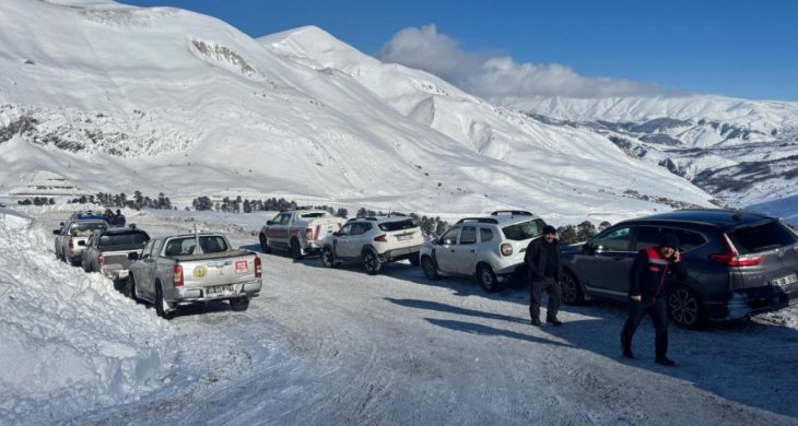Artvin’de çığ altında kalan çoban 3 gündür aranıyor