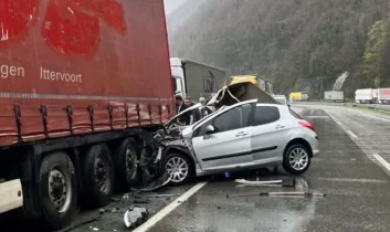 Artvin’de feci trafik kazası: 2 ölü, 1 yaralı