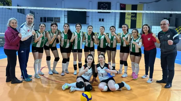 Artvin’in genç filenin sultanlarından 3-0’lık net galibiyet