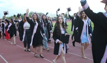 ASÜ’de Mezuniyet Coşkusu Başladı