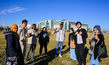 ASÜ Bu Yıl Bin 433 Uluslararası Öğrenci Kabul Edecek