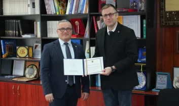 ASÜ’lü akademisyen Moldova  Hükümeti Onur Ödülü’ne layık görüldü