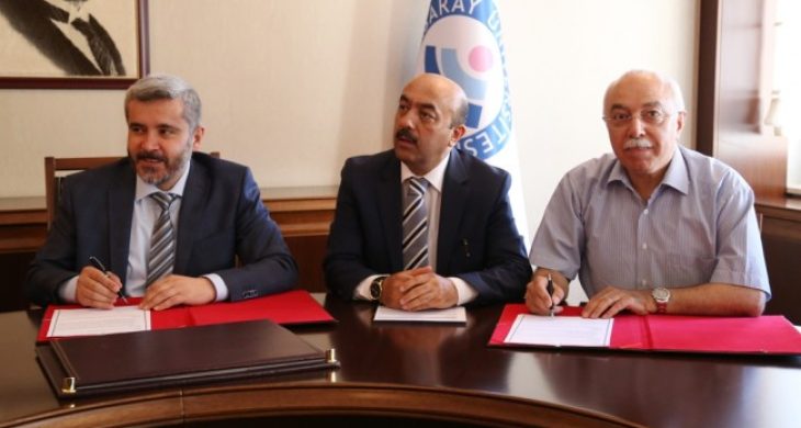 ASÜ’de Tezsiz Yüksek Lisans Online Ortama Taşınıyor