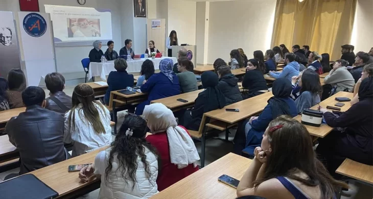 AÜ’den göz sağlığına dikkat çeken seminer