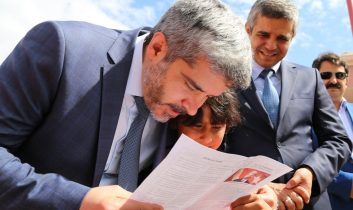 ASÜ’den Çavdarlılar Köyü İlkokulu’na Kütüphane Desteği