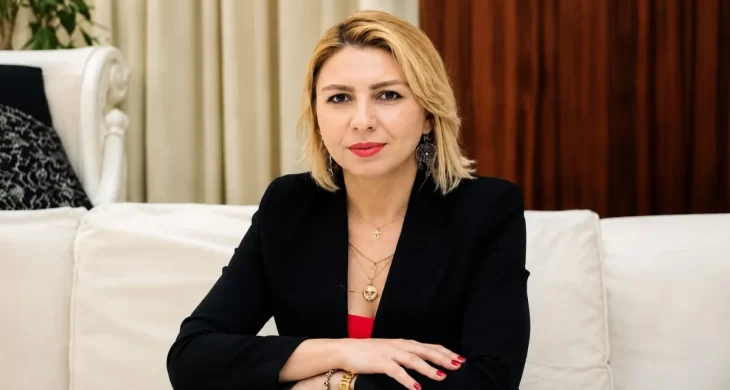 Ayten Rehimova: “Azerbaycan’ın Temel Halk Çalgıları ve Âşık Müziği”