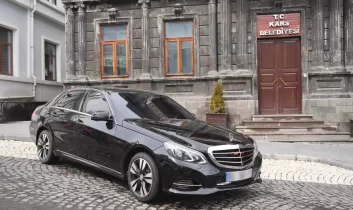 Azerbaycan Başkonsolosluğu’ndan Kars Belediyesine “Kardeş Yardımı”