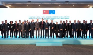 Öğretmen Eğitiminde Yeni Nesil Dijital Ekosistem Dönemi