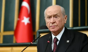 Bahçeli: “Atatürk Türkiye Cumhuriyeti’nin Haysiyetidir!”
